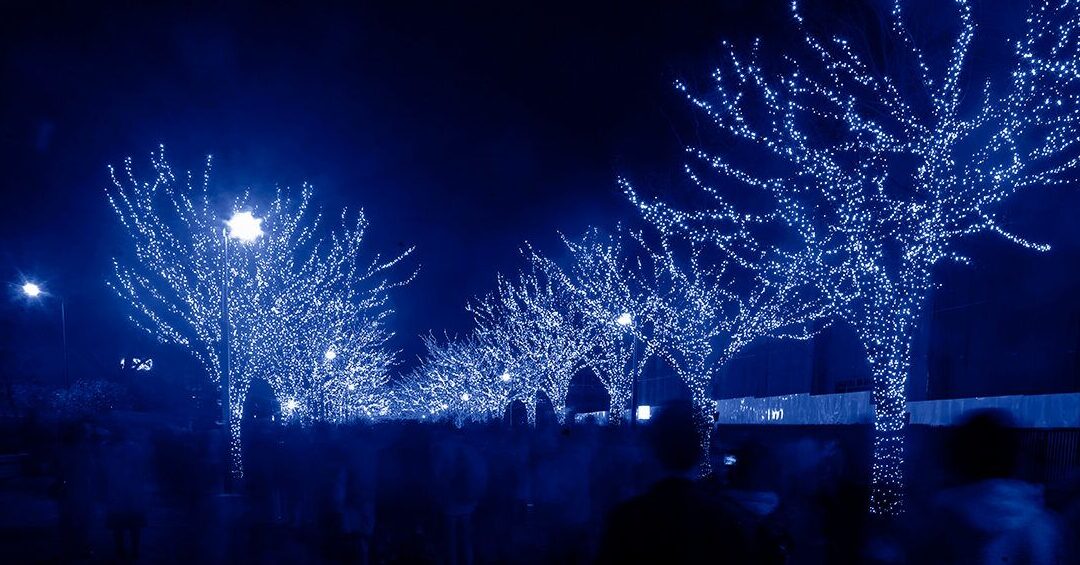 El impacto del alumbrado público azul en la reducción de crímenes y suicidios - Psico Fronteras